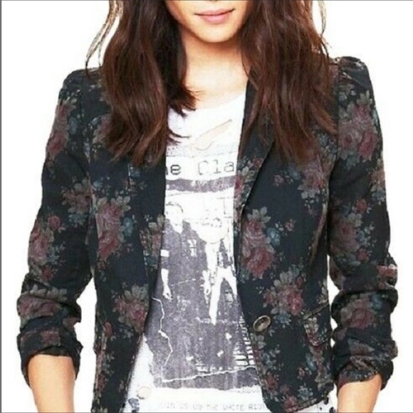 Free People Jackets & Blazers - Free People Black Floral Denim Cropped Blazer Jacket Sz 6 EUC